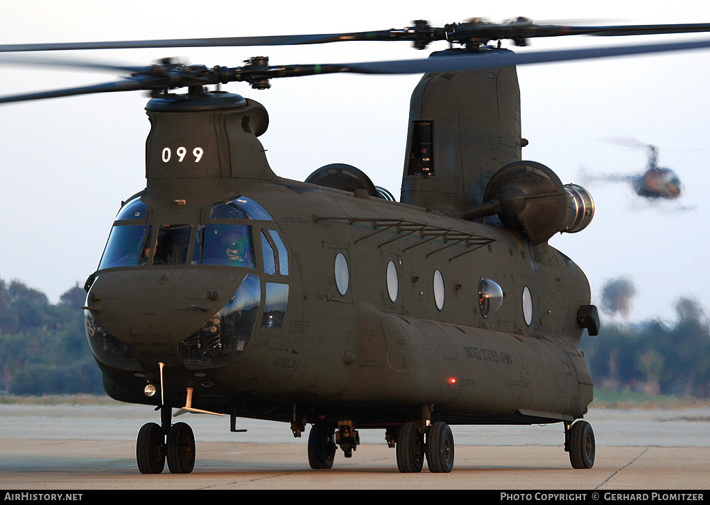 Aircraft Photo of 87-0099 | Boeing CH-47D Chinook (414) | USA - Army | AirHistory.net #197174