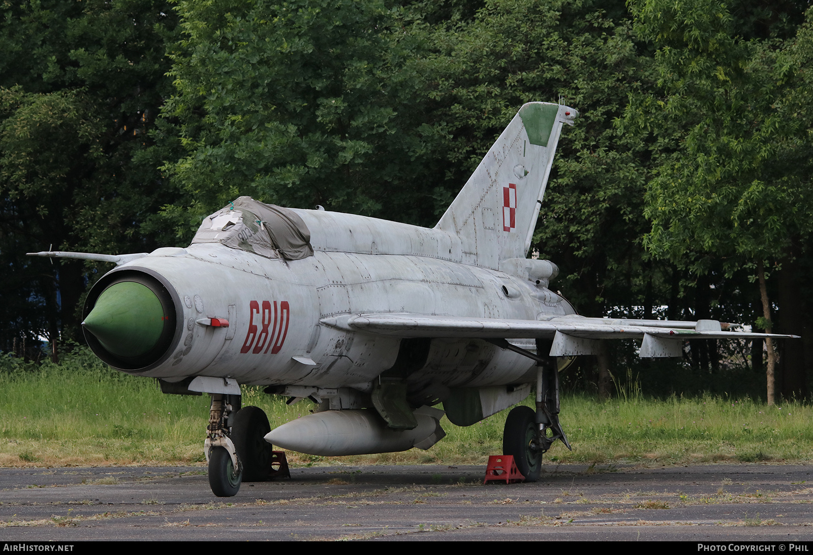 Aircraft Photo of 6810 | Mikoyan-Gurevich MiG-21MF | Poland - Air Force | AirHistory.net #197226