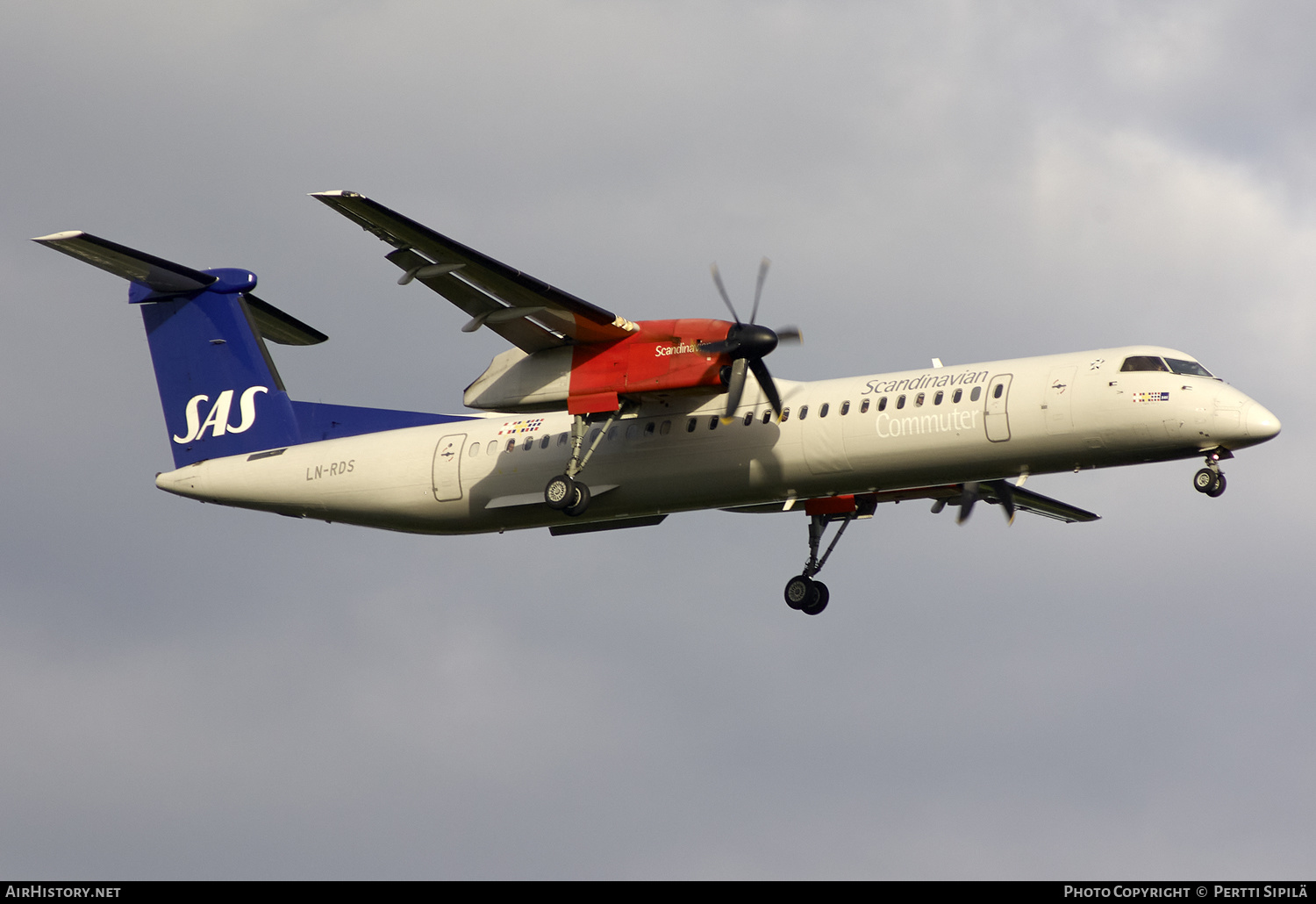 Aircraft Photo of LN-RDS | Bombardier DHC-8-402 Dash 8 | Scandinavian Commuter - SAS | AirHistory.net #197319