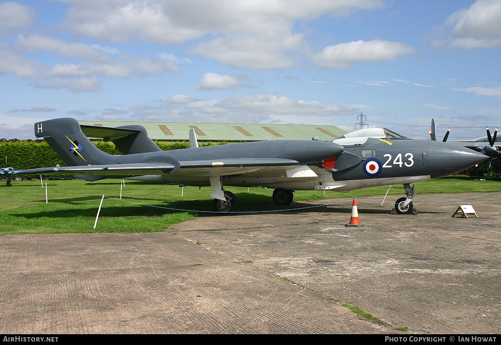 Aircraft Photo of XJ560 | De Havilland D.H. 110 Sea Vixen FAW2 | UK - Navy | AirHistory.net #197345