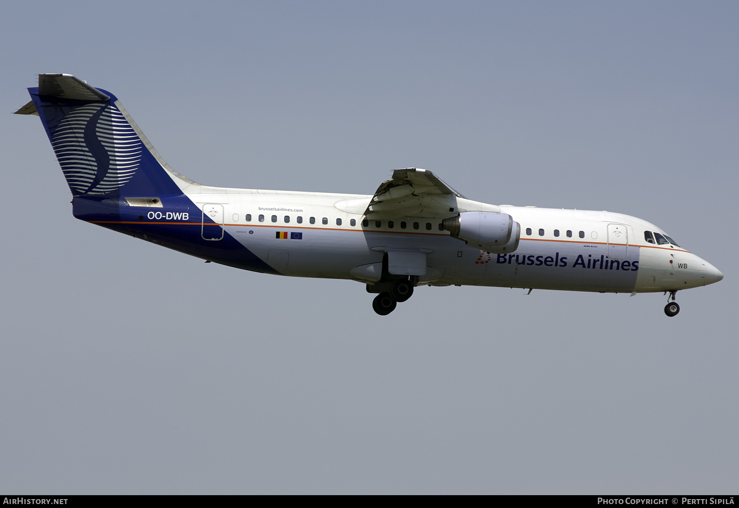 Aircraft Photo of OO-DWB | British Aerospace Avro 146-RJ100 | Brussels Airlines | AirHistory.net #197362