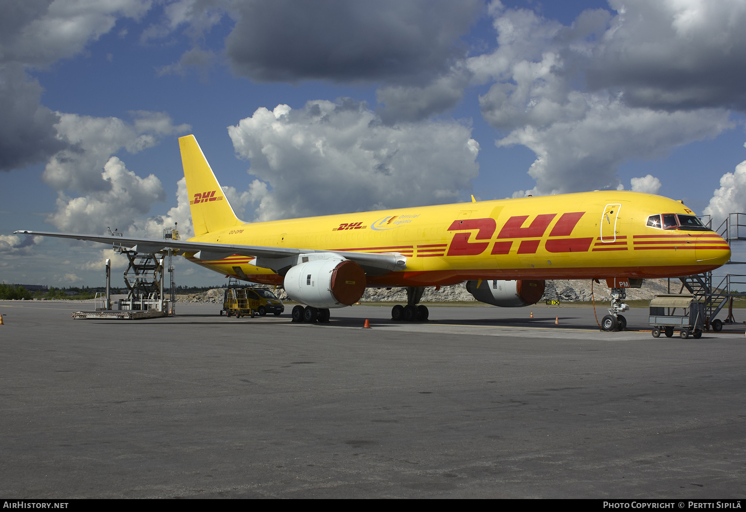 Aircraft Photo of OO-DPM | Boeing 757-236/SF | DHL International | AirHistory.net #197366