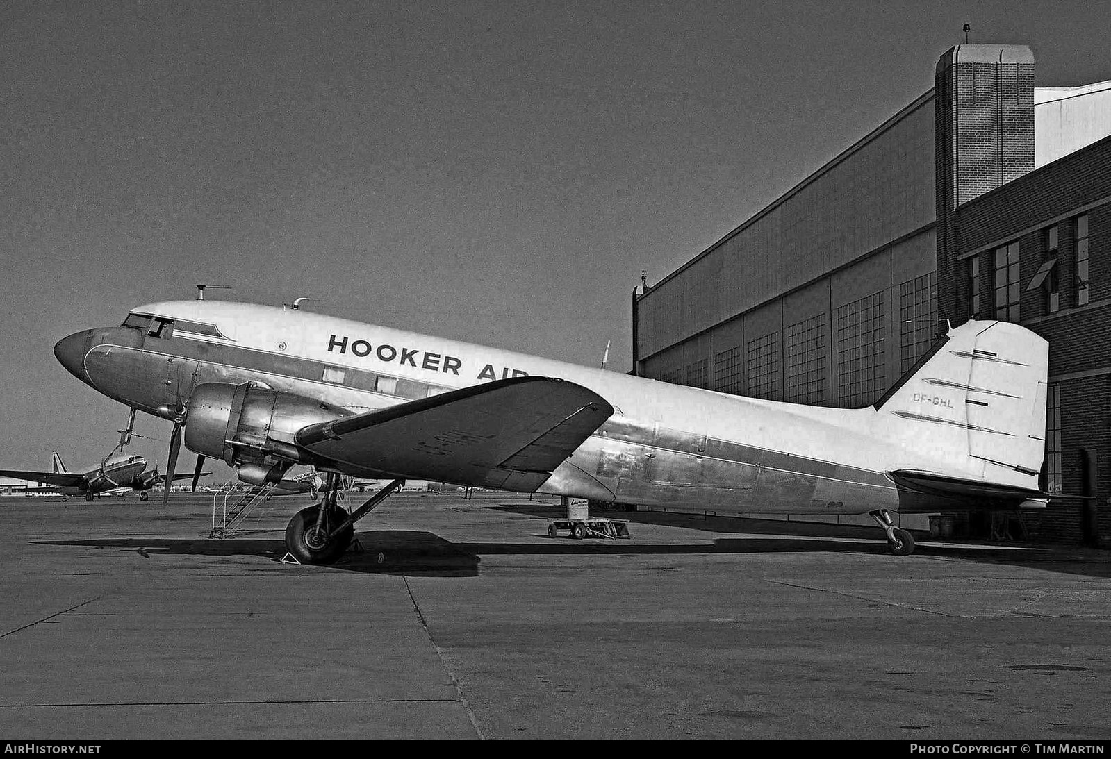 Aircraft Photo of CF-GHL | Douglas C-47A Skytrain | Hooker Air Service | AirHistory.net #197393