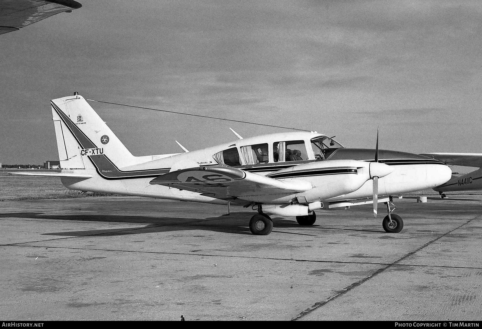 Aircraft Photo of CF-XTU | Piper PA-23-250 Aztec D | AirHistory.net #197497