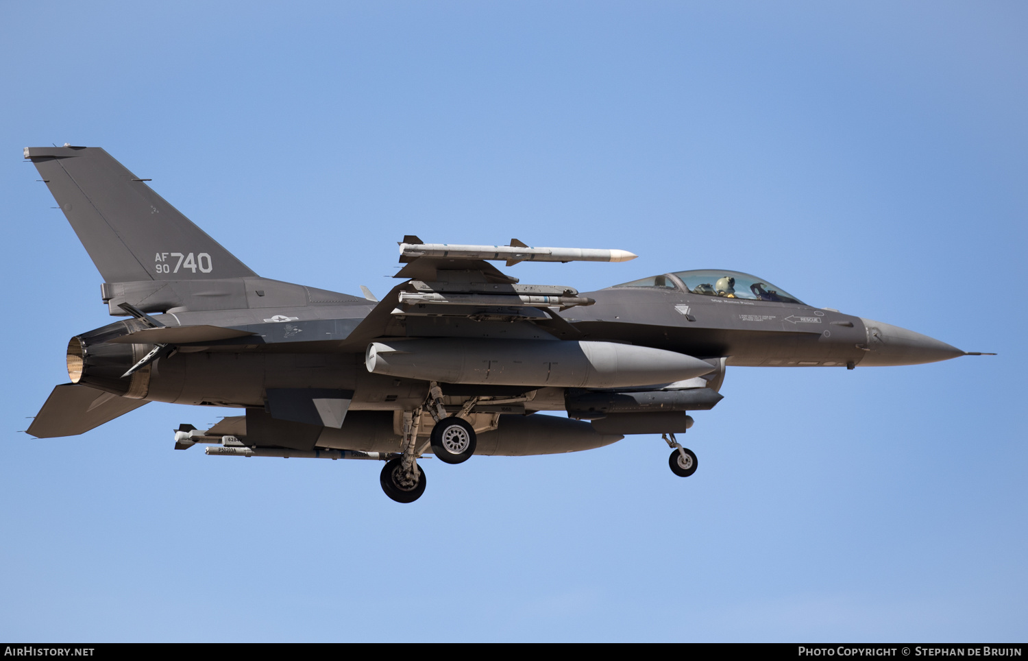 Aircraft Photo of 90-0740 / AF90-740 | Lockheed Martin F-16CM Fighting Falcon | USA - Air Force | AirHistory.net #197601