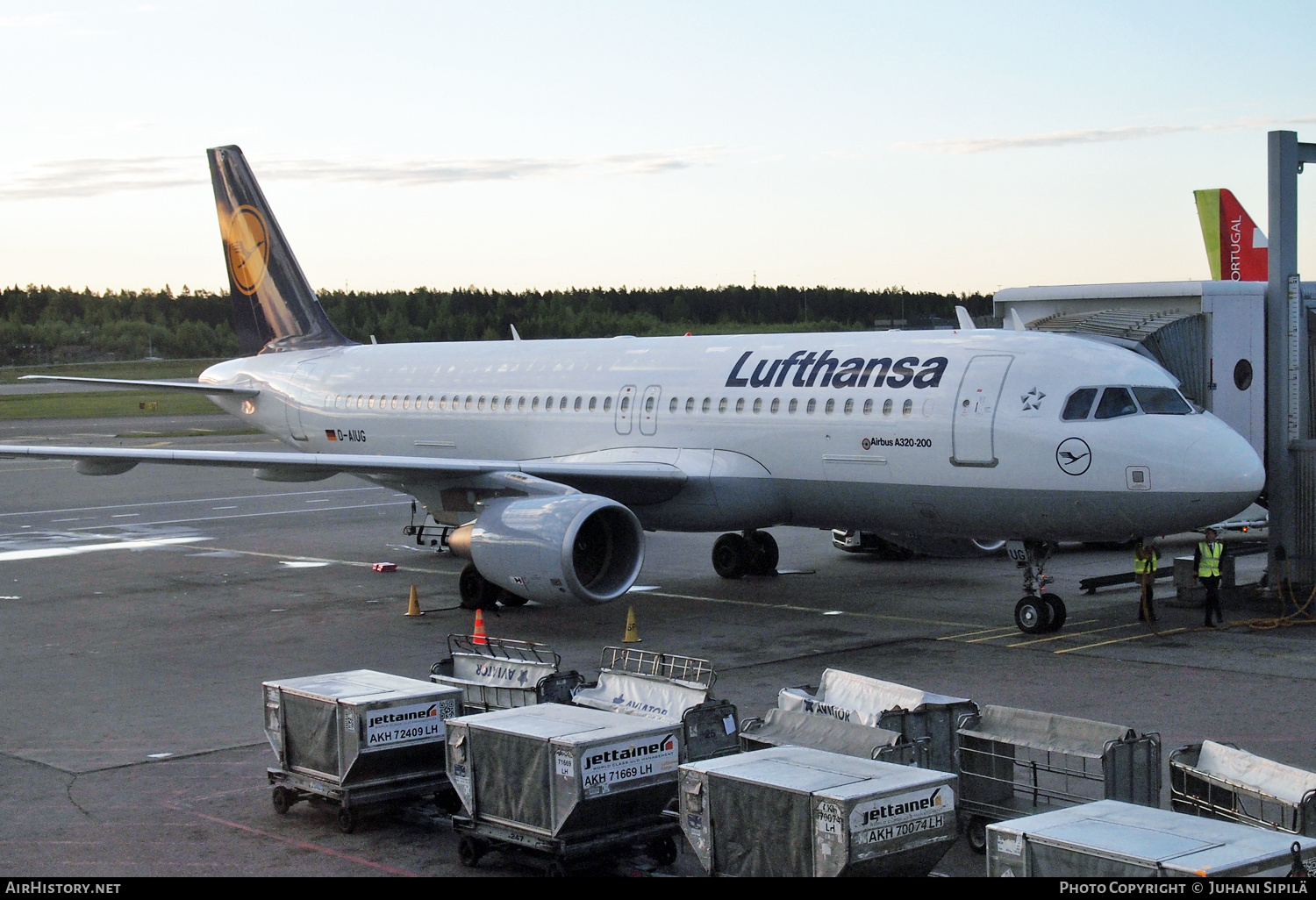 Aircraft Photo of D-AIUG | Airbus A320-214 | Lufthansa | AirHistory.net #197694