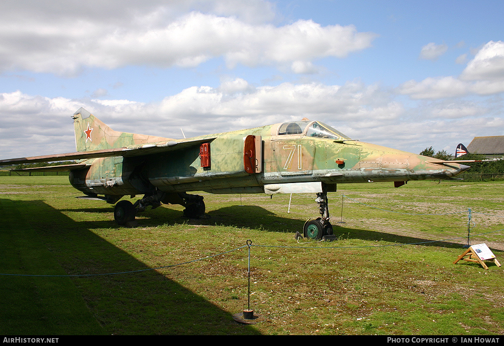 Aircraft Photo of 71 | Mikoyan-Gurevich MiG-27K | Russia - Air Force | AirHistory.net #197737