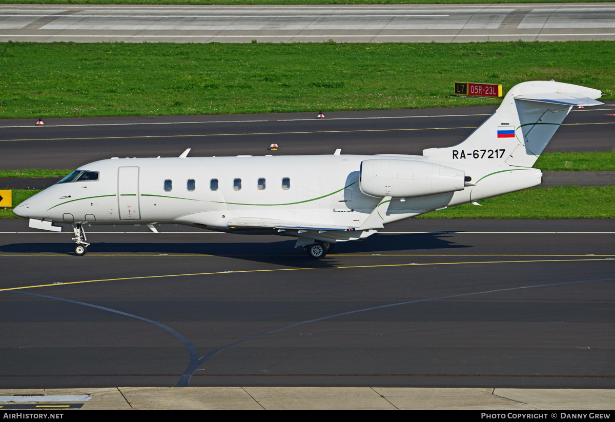 Aircraft Photo of RA-67217 | Bombardier Challenger 300 (BD-100-1A10) | AirHistory.net #197881