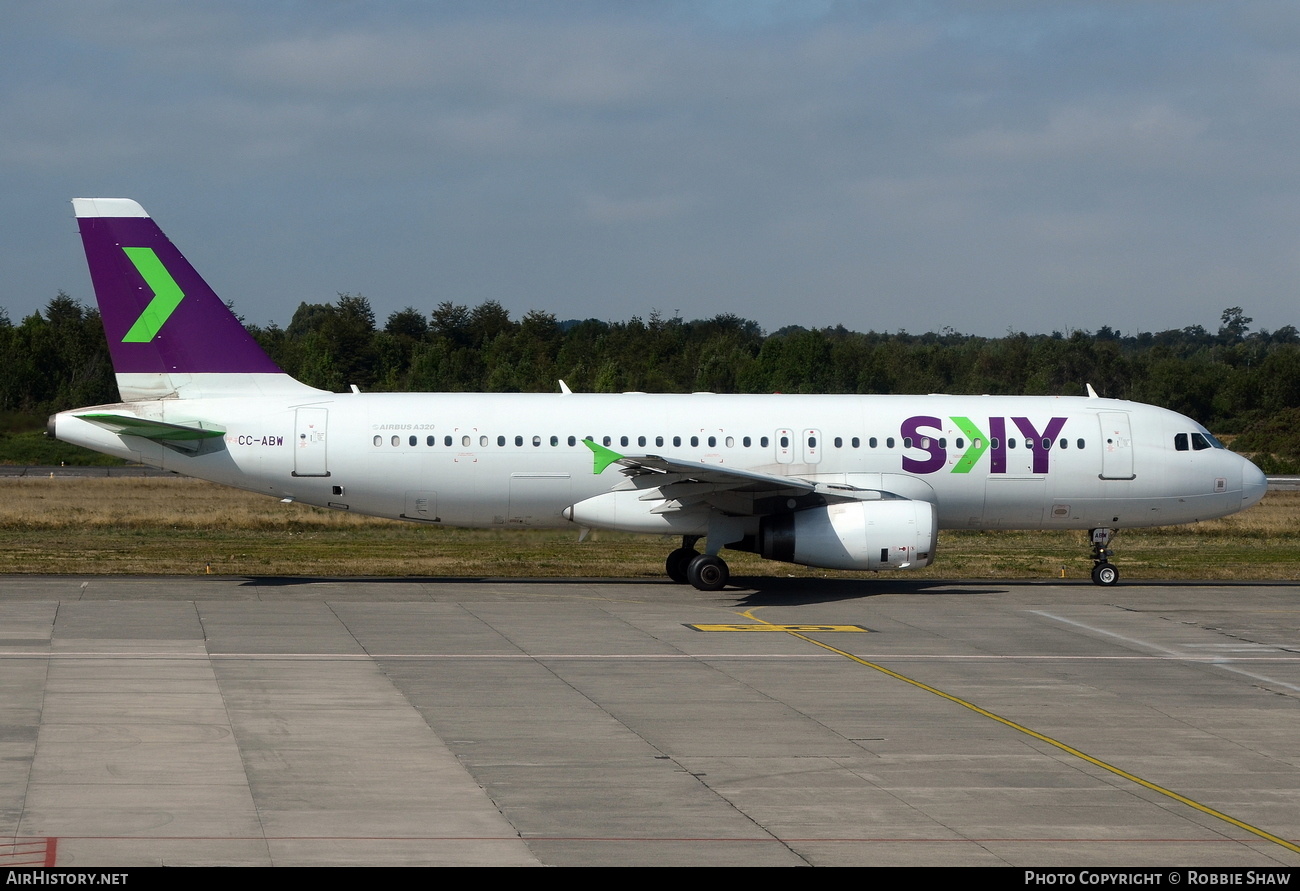 Aircraft Photo of CC-ABW | Airbus A320-233 | Sky Airline | AirHistory.net #197944