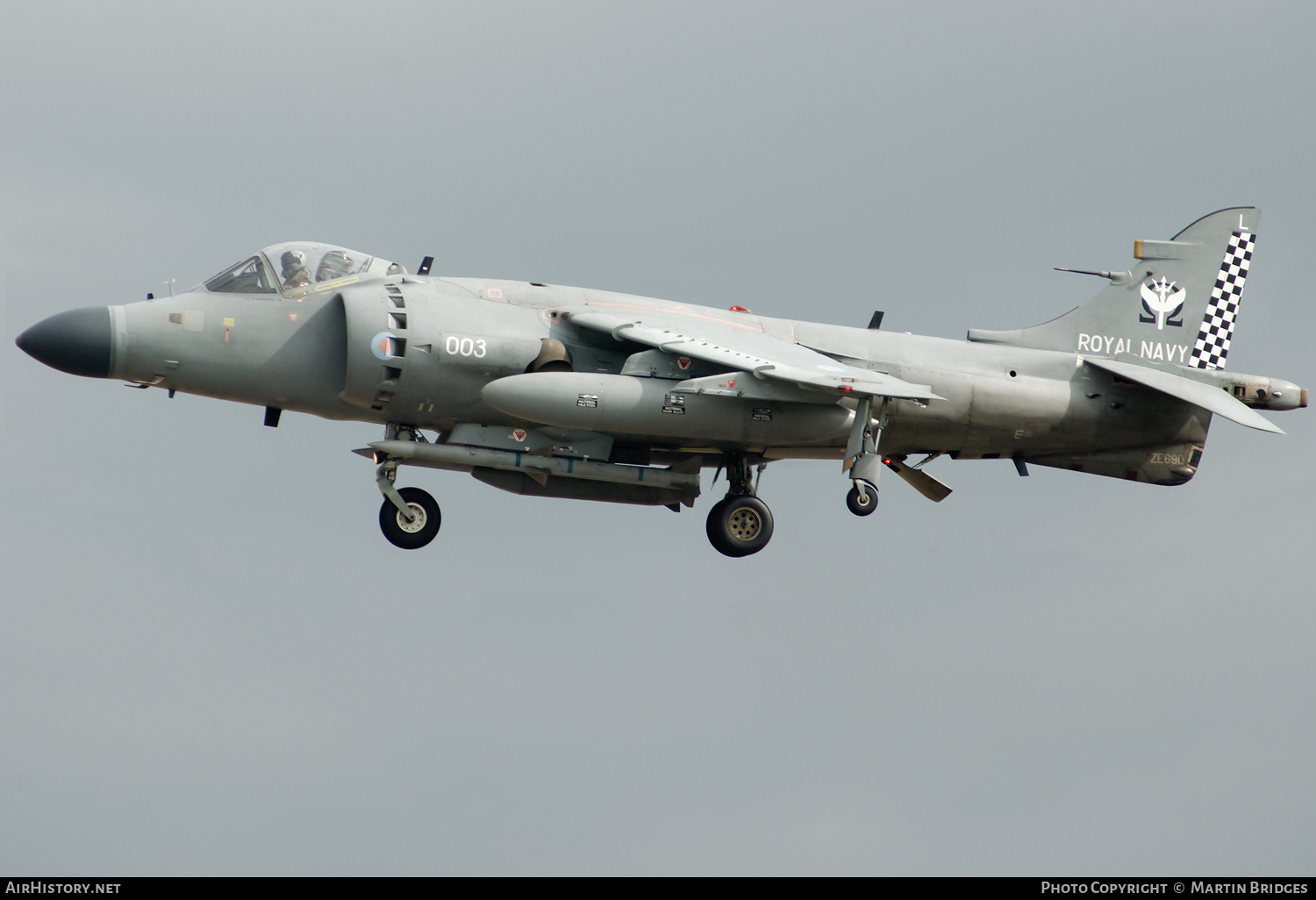 Aircraft Photo of ZE690 | British Aerospace Sea Harrier FA2 | UK - Navy | AirHistory.net #198076