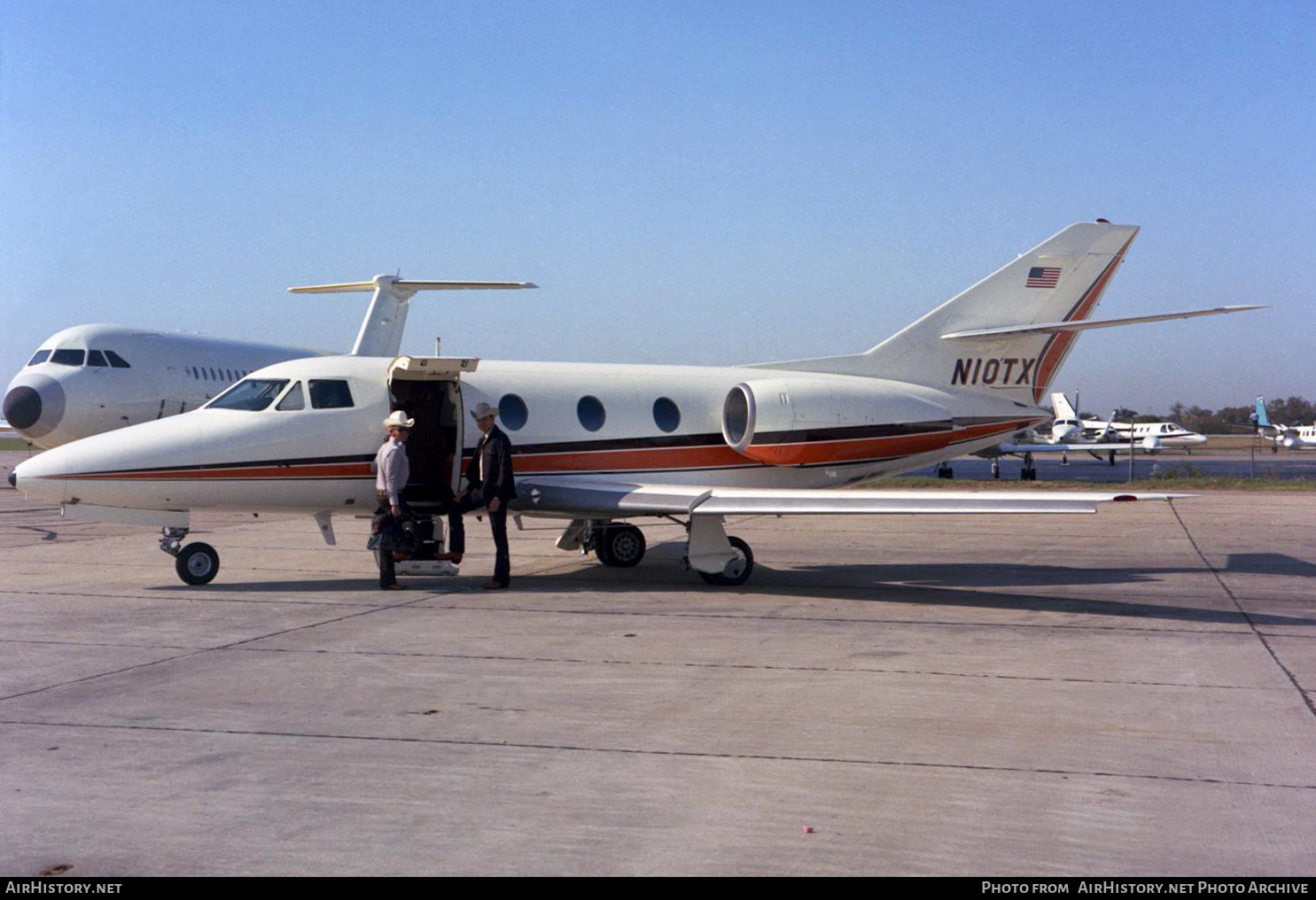 Aircraft Photo of N10TX | Dassault Falcon 10 | AirHistory.net #198077