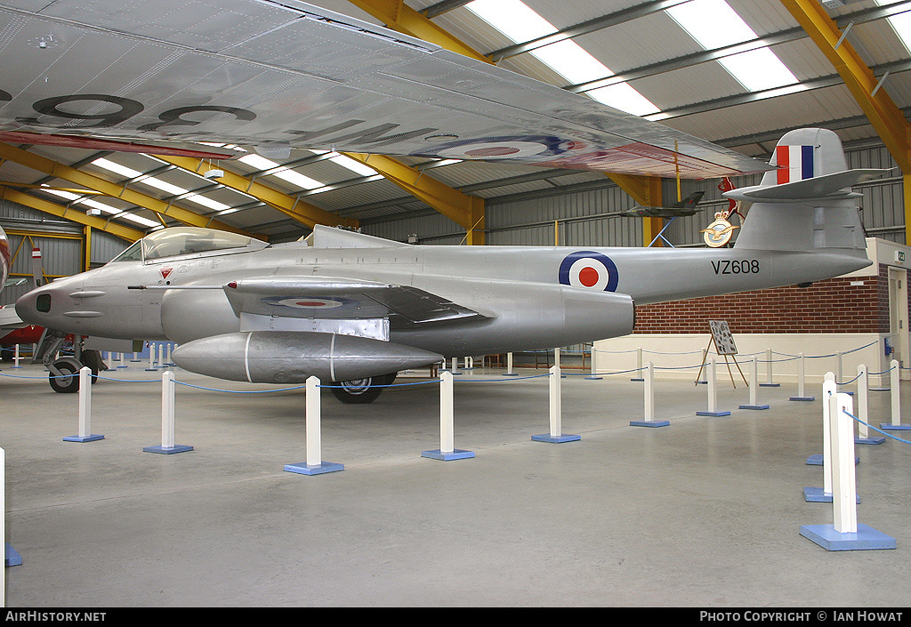 Aircraft Photo of VZ608 | Gloster Meteor FR9 | UK - Air Force | AirHistory.net #198312