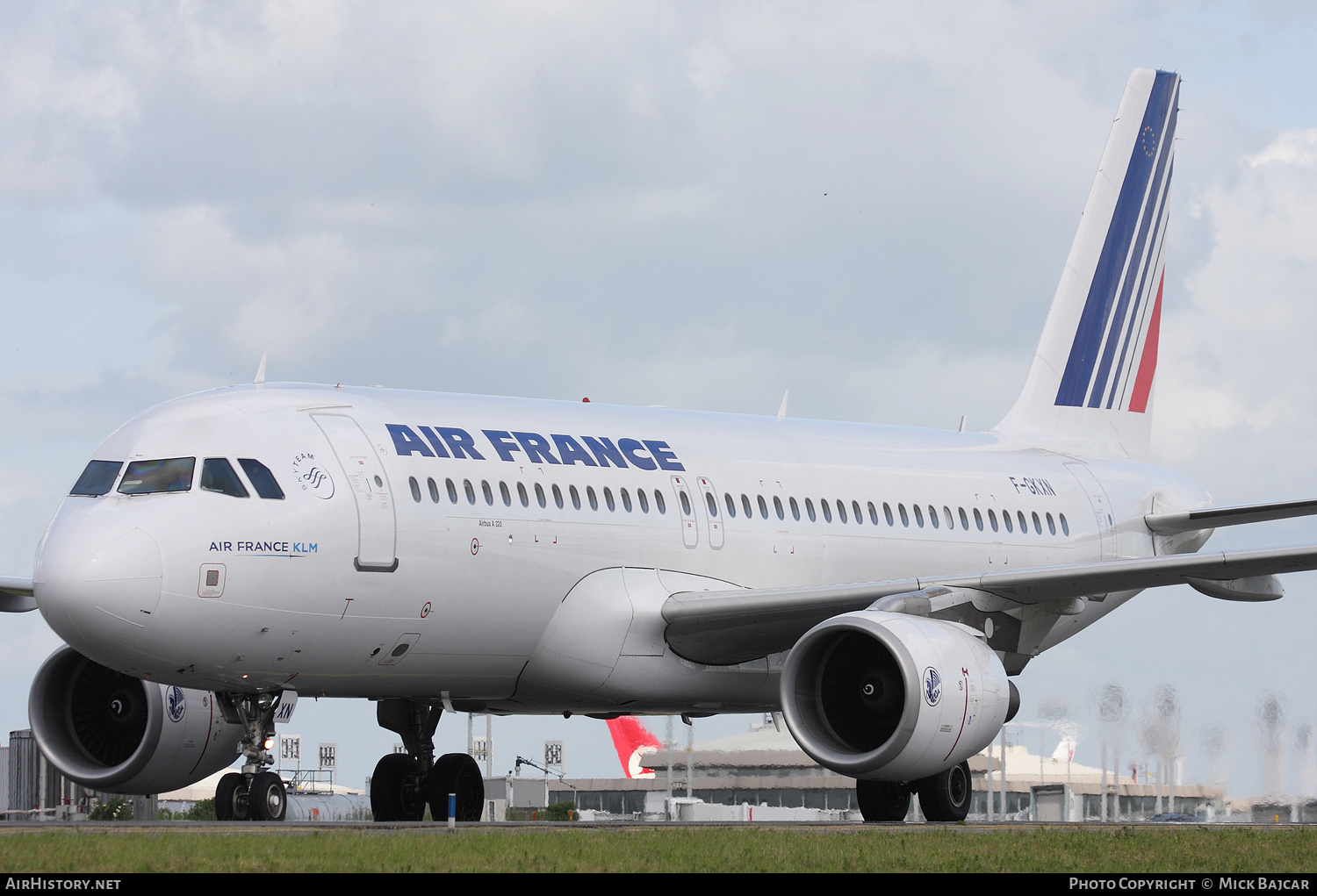 Aircraft Photo of F-GKXN | Airbus A320-214 | Air France | AirHistory.net #198380