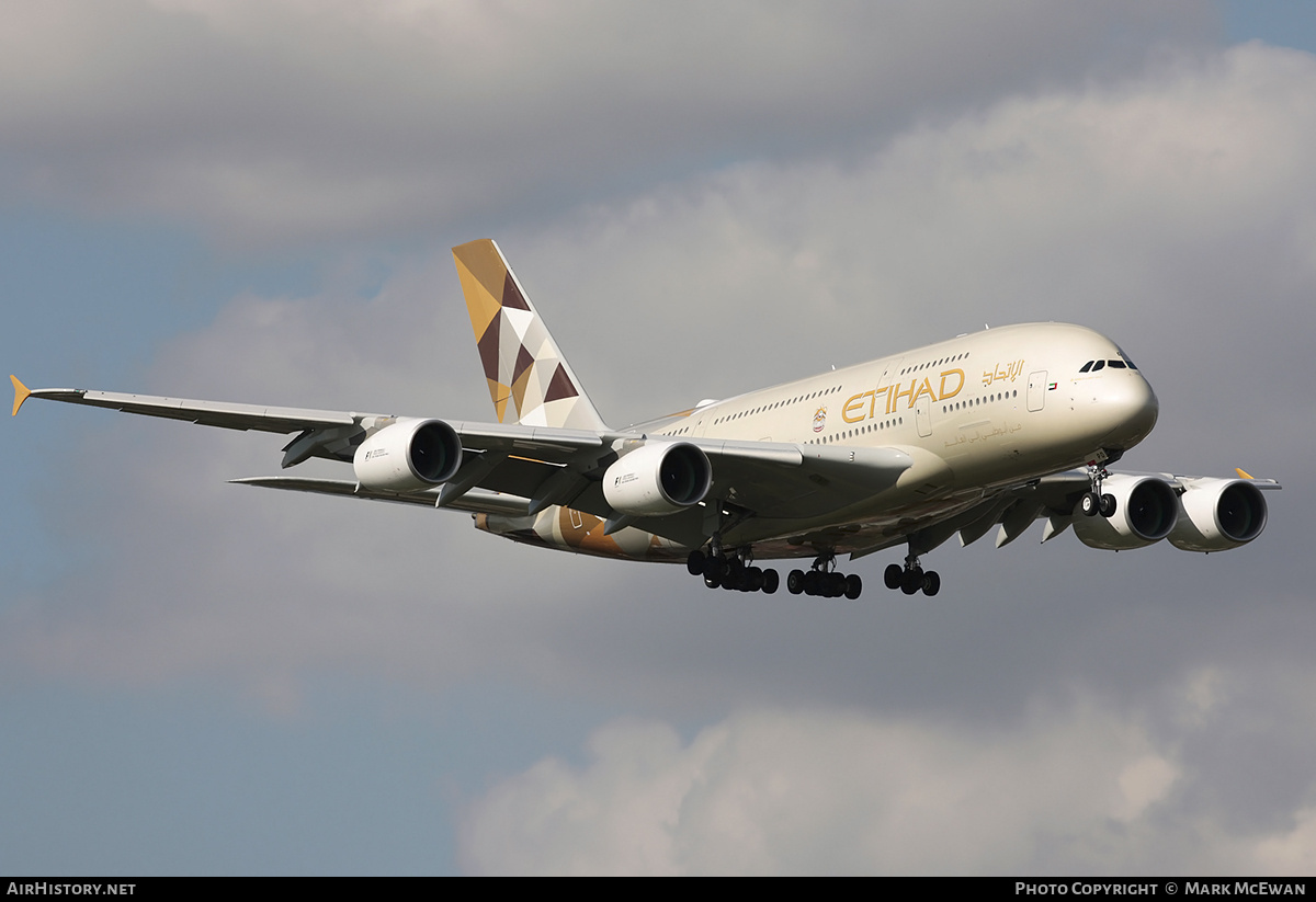 Aircraft Photo of A6-APD | Airbus A380-861 | Etihad Airways | AirHistory.net #198543