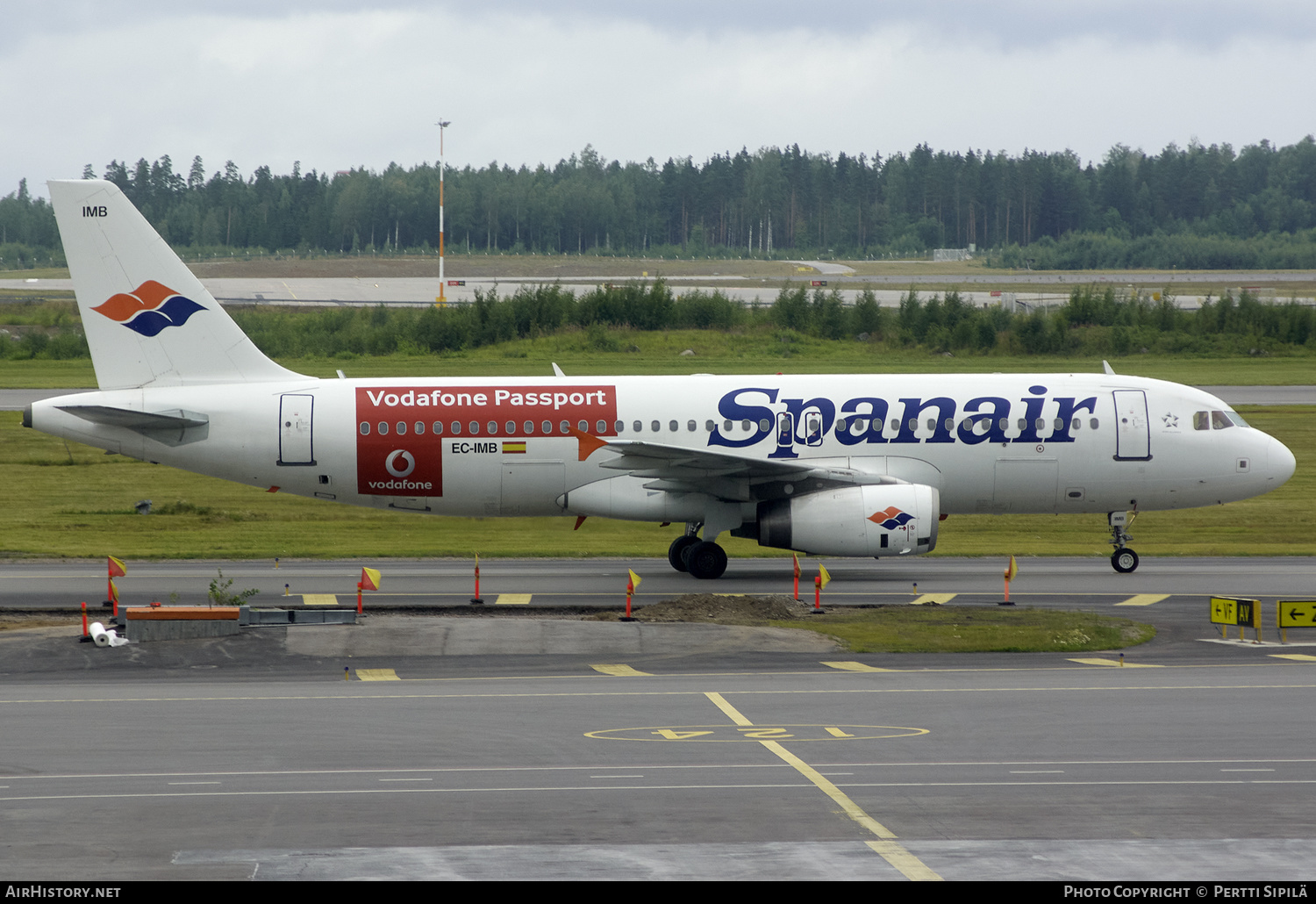 Aircraft Photo of EC-IMB | Airbus A320-232 | Spanair | AirHistory.net #198575