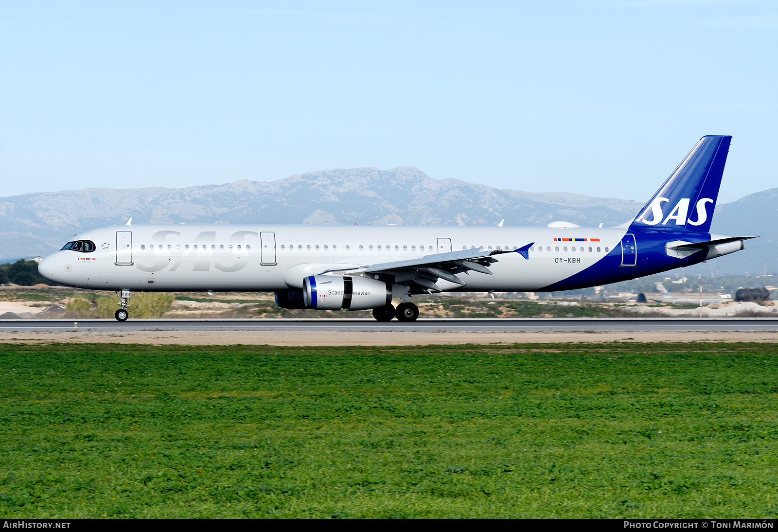 Aircraft Photo of OY-KBH | Airbus A321-232 | Scandinavian Airlines - SAS | AirHistory.net #198910