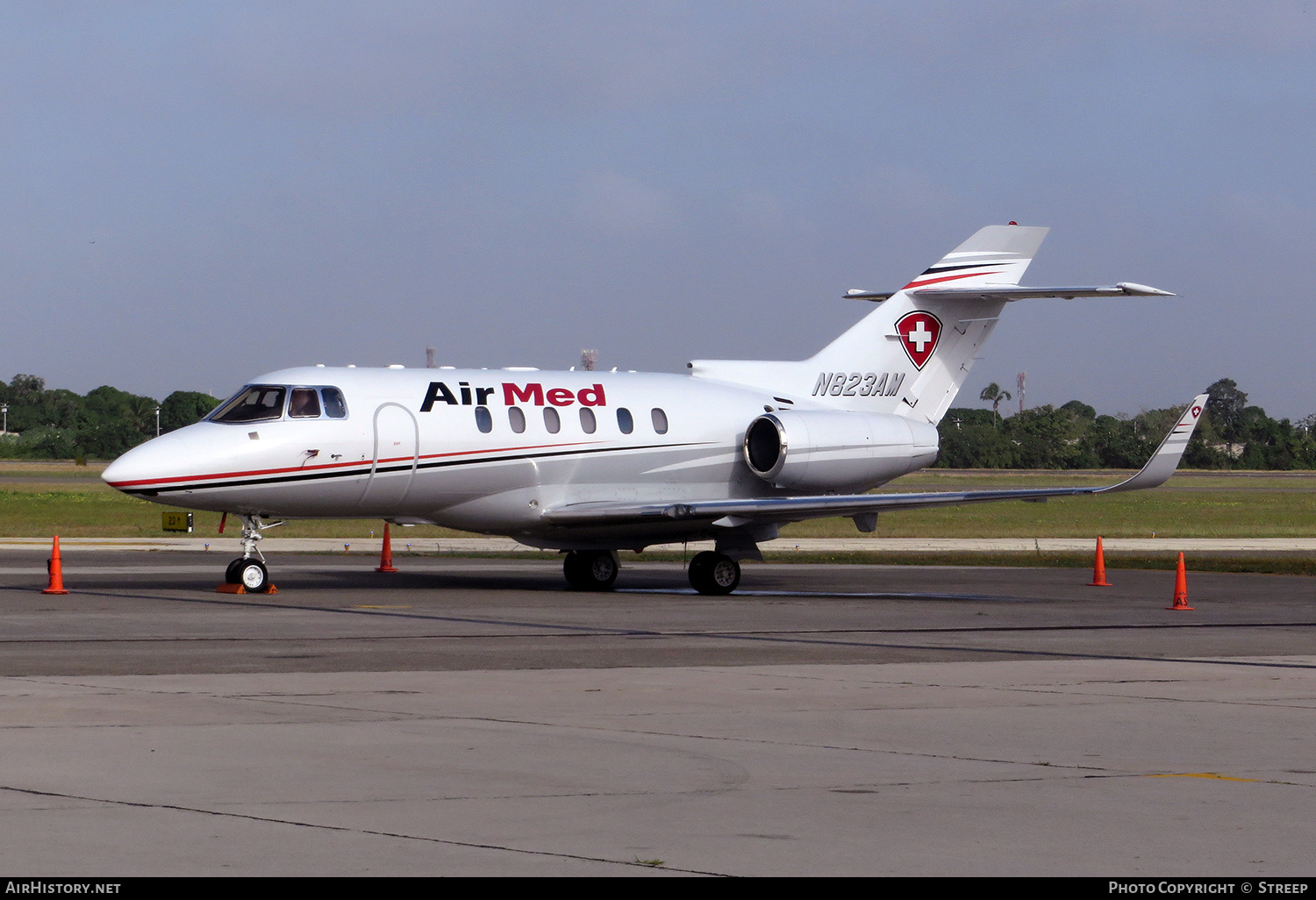 Aircraft Photo of N823AM | Raytheon Hawker 800XP | Air Med | AirHistory.net #198937