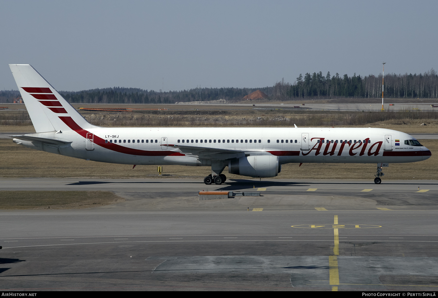 Aircraft Photo of LY-SKJ | Boeing 757-23N | Aurela | AirHistory.net #199099