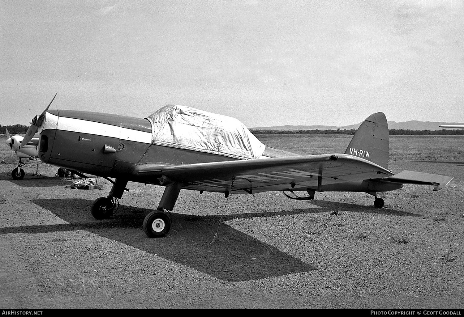 Aircraft Photo of VH-RIW | De Havilland DHC-1 Chipmunk T10 | AirHistory.net #199249