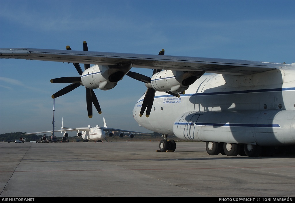 Aircraft Photo of UR-09307 | Antonov An-22A Antei | Antonov Design Bureau | AirHistory.net #199302