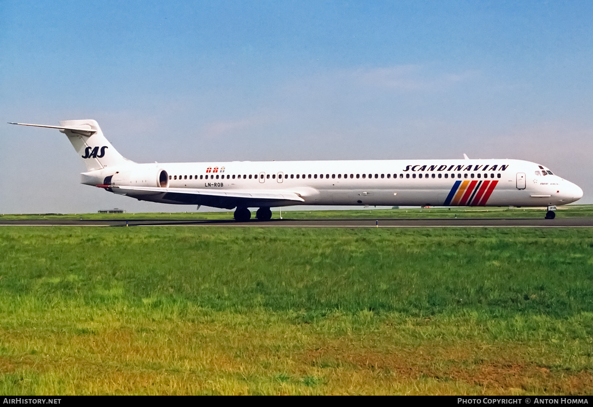 Aircraft Photo of LN-ROB | McDonnell Douglas MD-90-30 | Scandinavian Airlines - SAS | AirHistory.net #199629