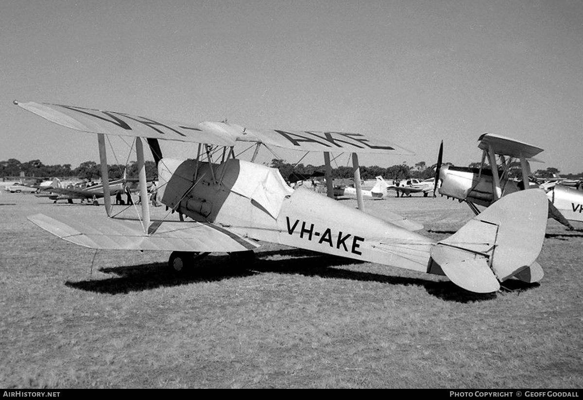 Aircraft Photo of VH-AKE | De Havilland D.H. 82A Tiger Moth | AirHistory.net #199761