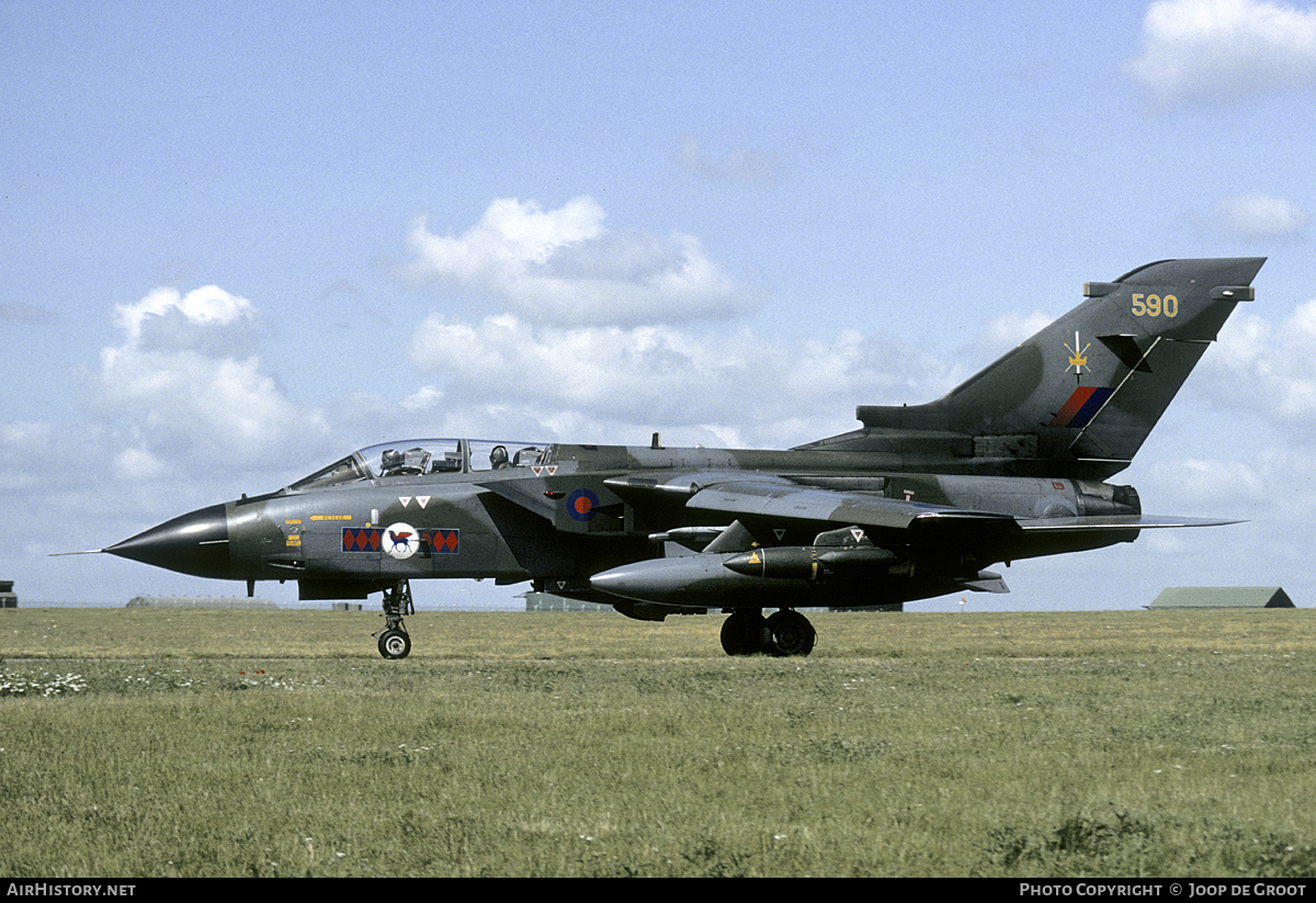 Aircraft Photo of ZA590 | Panavia Tornado GR1 | UK - Air Force | AirHistory.net #199804