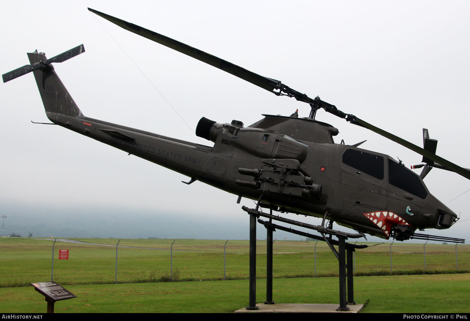 Aircraft Photo of 70-15969 / 0-15969 | Bell AH-1F Cobra (209) | USA - Army | AirHistory.net #199812