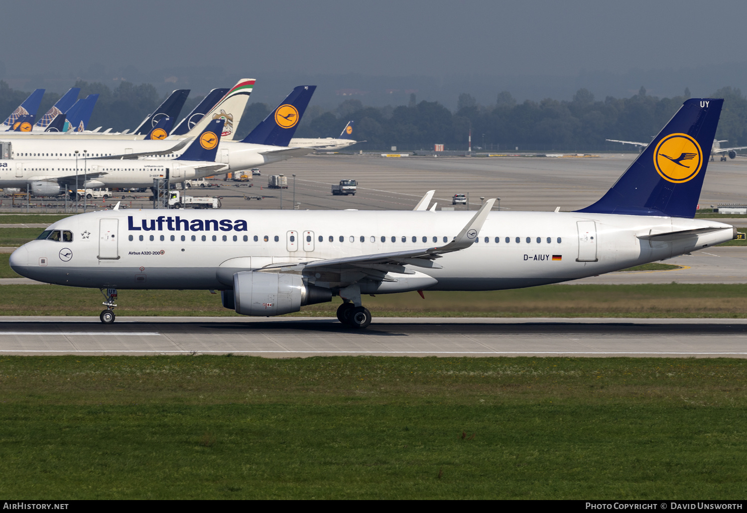 Aircraft Photo of D-AIUY | Airbus A320-214 | Lufthansa | AirHistory.net #199851