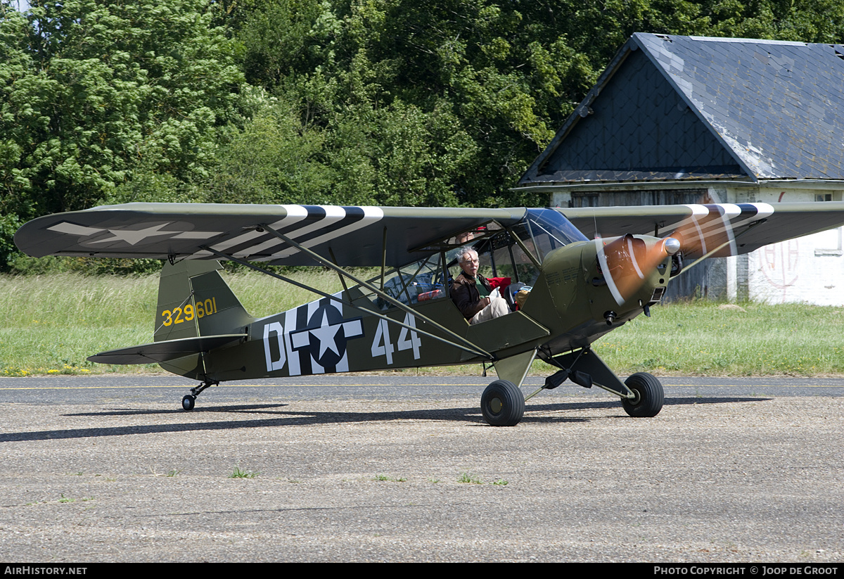 Aircraft Photo of G-AXHR / 329601 | Piper J-3C-65 Cub | USA - Air Force | AirHistory.net #199957