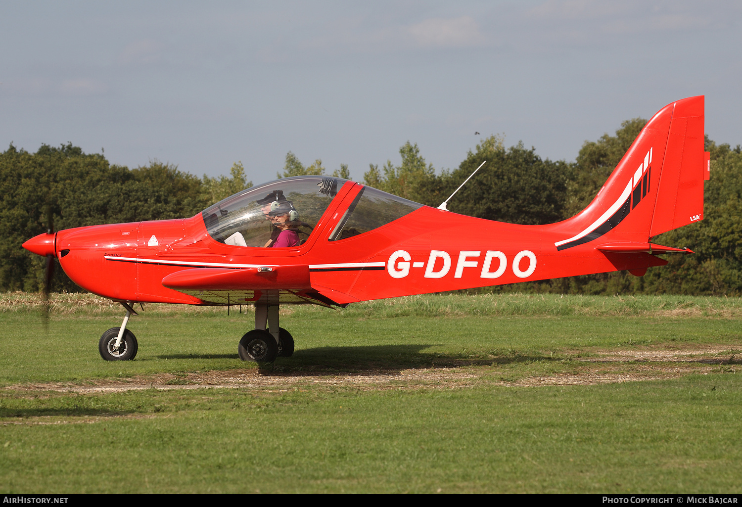 Aircraft Photo of G-DFDO | Evektor-Aerotechnik EV-97 EuroStar SL | AirHistory.net #200008
