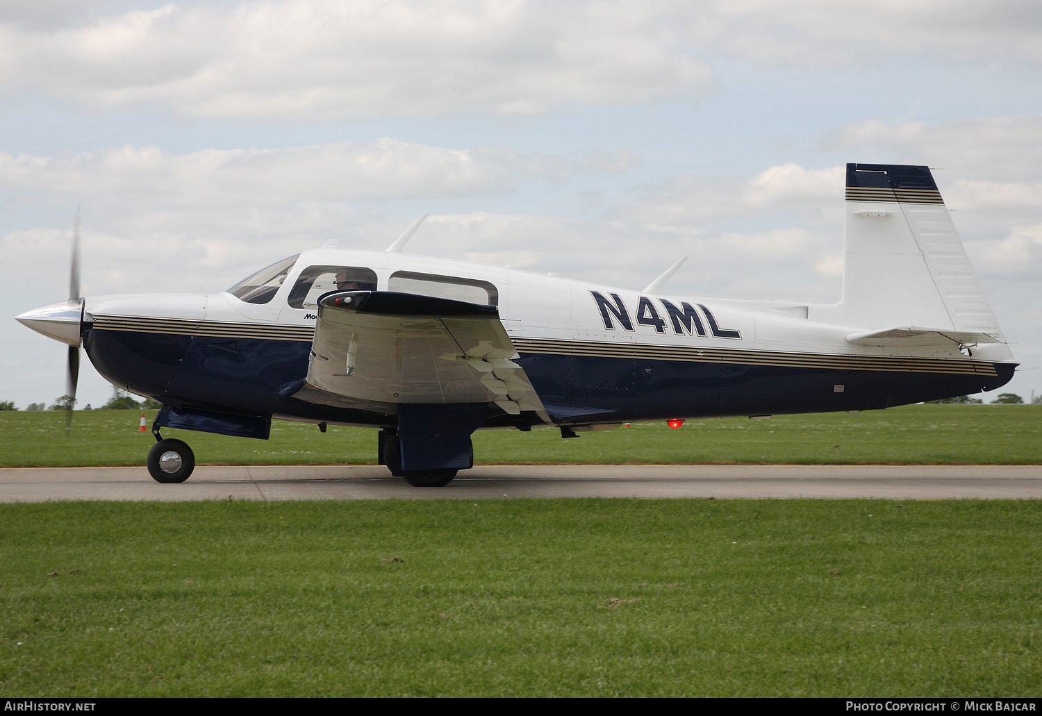 Aircraft Photo of N4ML | Mooney M-20J | AirHistory.net #200125