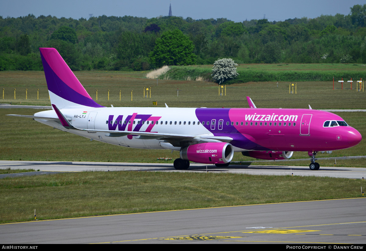 Aircraft Photo of HA-LYJ | Airbus A320-232 | Wizz Air | AirHistory.net #200214