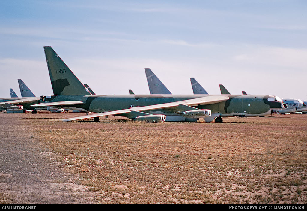 Aircraft Photo of 57-0038 / 0-70038 | Boeing B-52F Stratofortress | AirHistory.net #200228