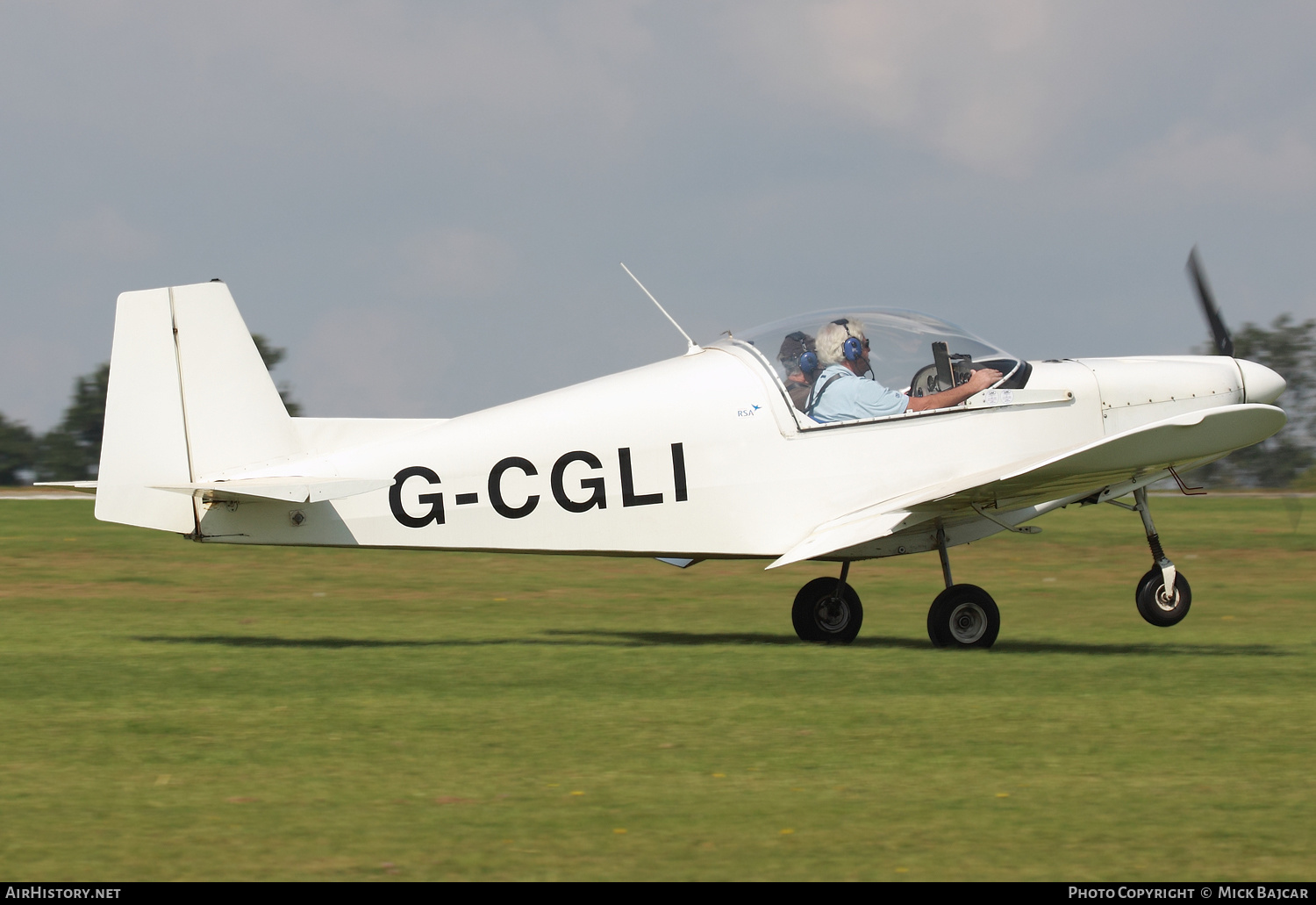 Aircraft Photo of G-CGLI | Alpi Pioneer 200-M | AirHistory.net #200496