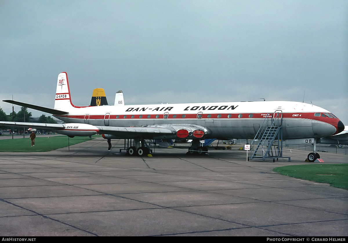 Aircraft Photo of G-APDB | De Havilland D.H. 106 Comet 4 | Dan-Air London | AirHistory.net #200606