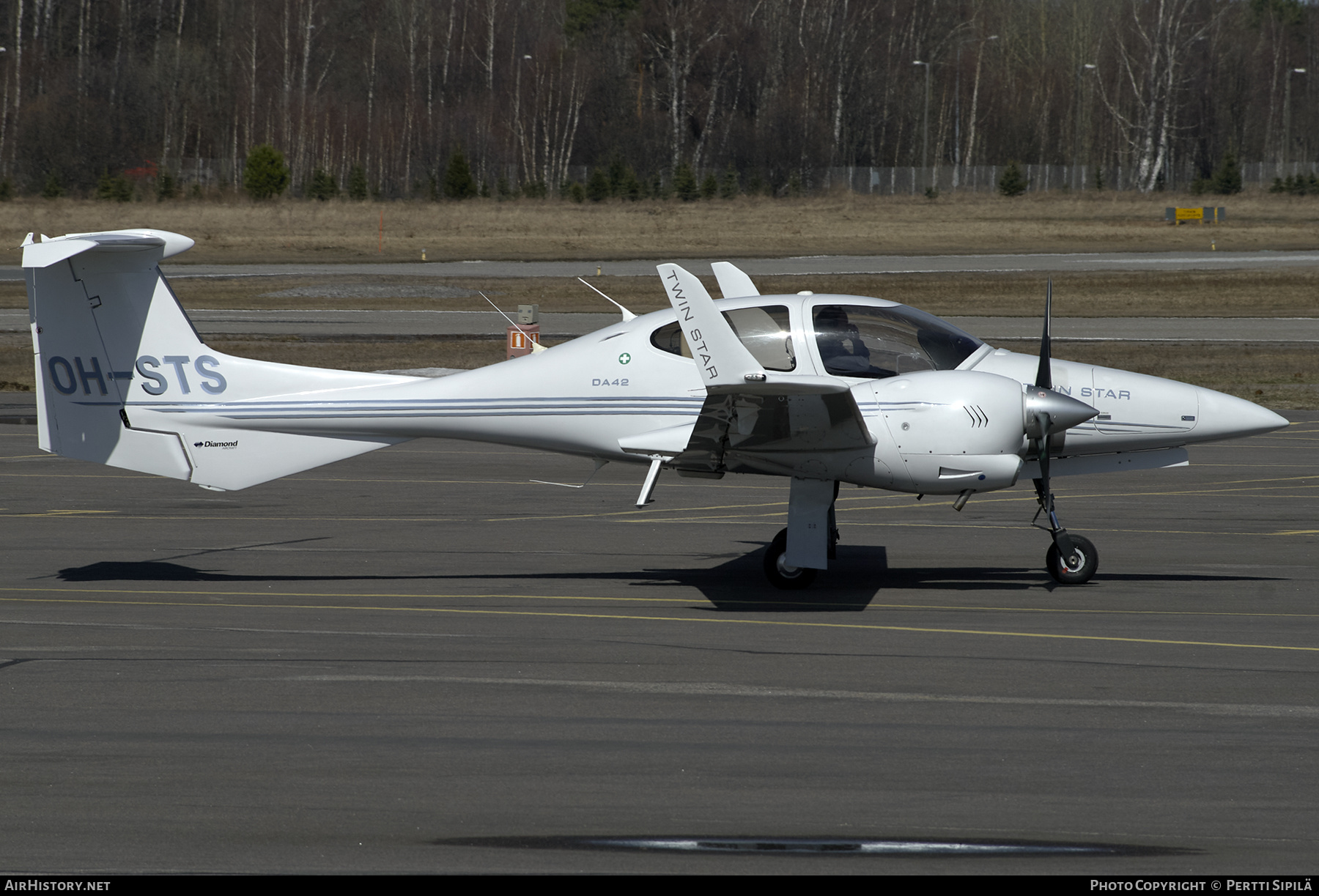 Aircraft Photo of OH-STS | Diamond DA42 Twin Star | AirHistory.net #200652