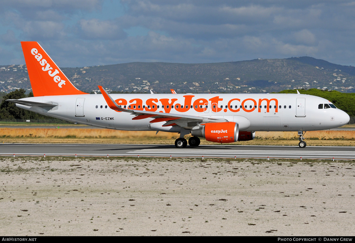 Aircraft Photo of G-EZWK | Airbus A320-214 | EasyJet | AirHistory.net #200688