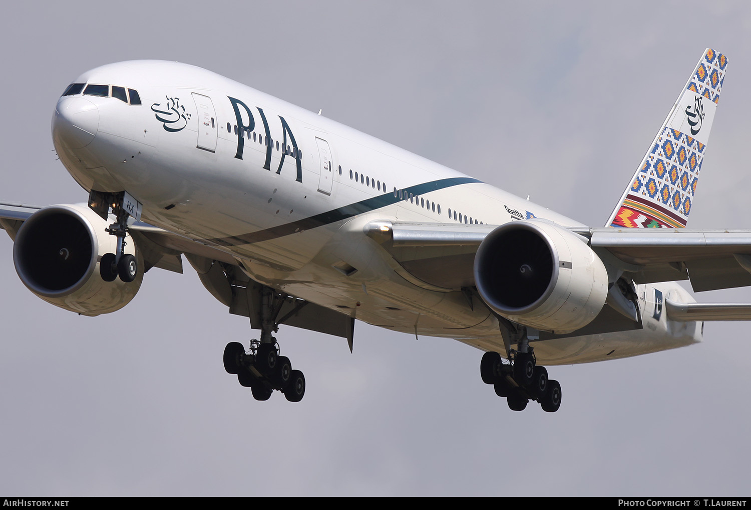 Aircraft Photo of AP-BHX | Boeing 777-240/ER | Pakistan International Airlines - PIA | AirHistory.net #200818