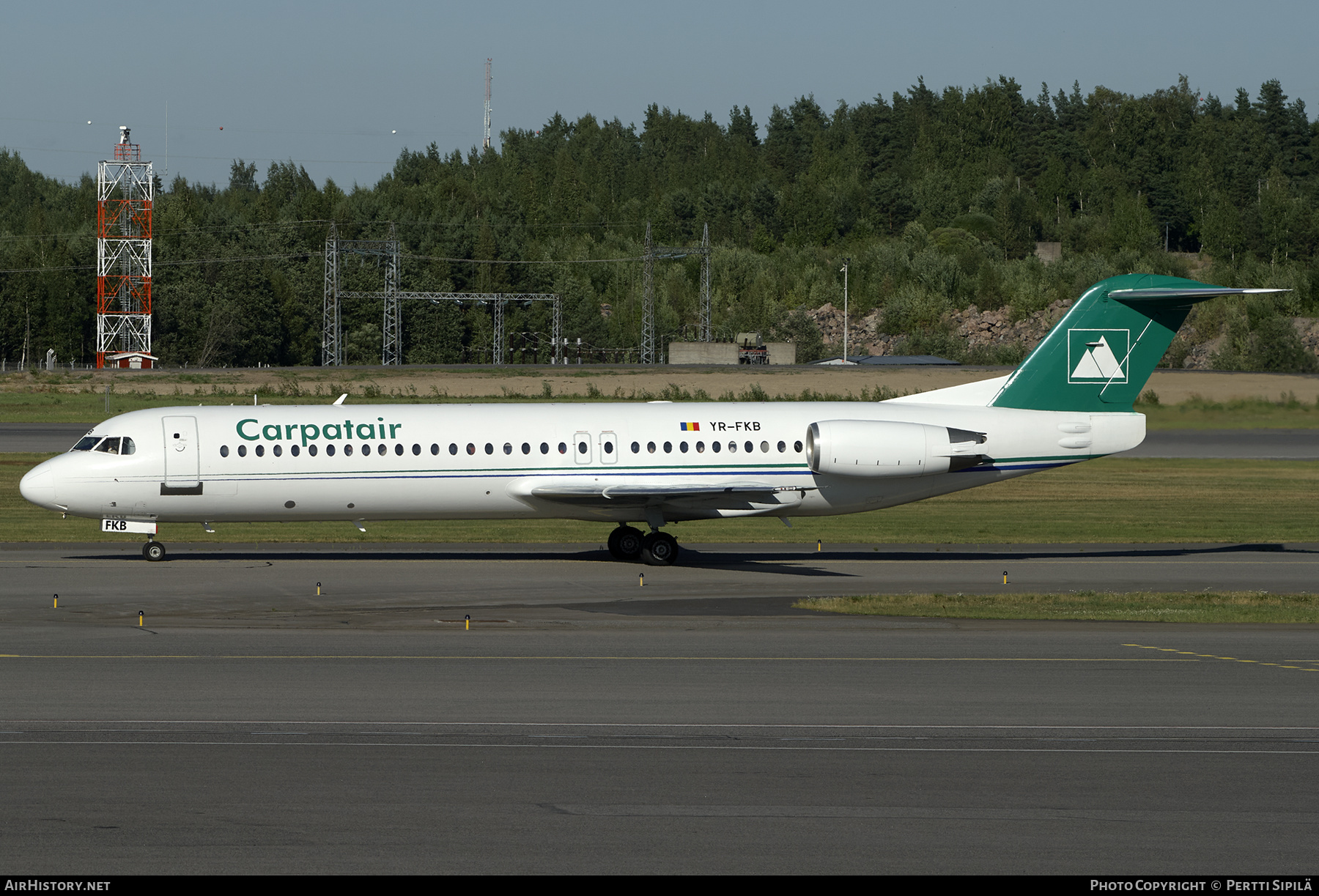 Aircraft Photo of YR-FKB | Fokker 100 (F28-0100) | Carpatair | AirHistory.net #200994