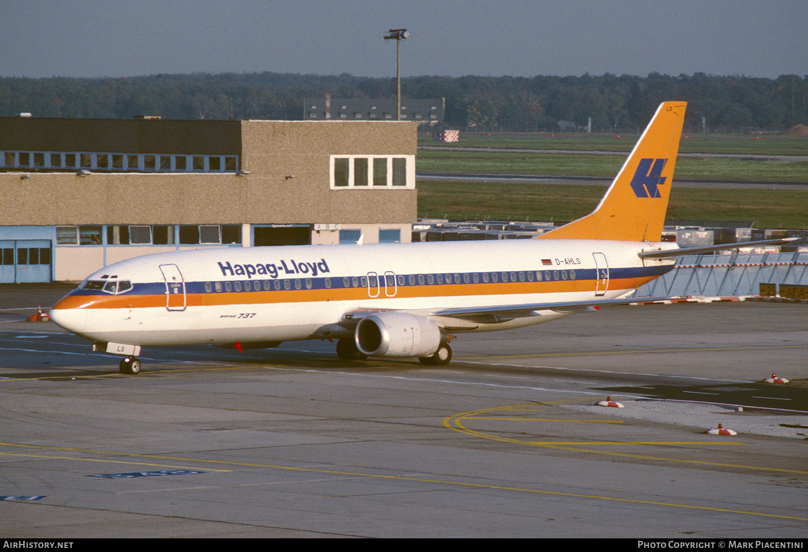 Aircraft Photo of D-AHLS | Boeing 737-4K5 | Hapag-Lloyd | AirHistory.net #200996