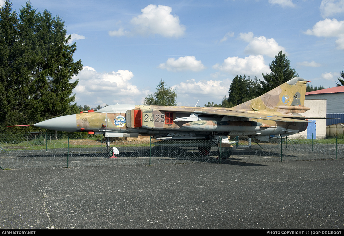 Aircraft Photo of 2425 | Mikoyan-Gurevich MiG-23ML | Czechia - Air Force | AirHistory.net #200999
