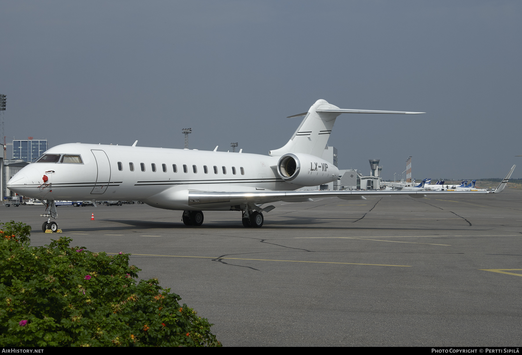 Aircraft Photo of LX-VIP | Bombardier Global Express (BD-700-1A10) | AirHistory.net #201004