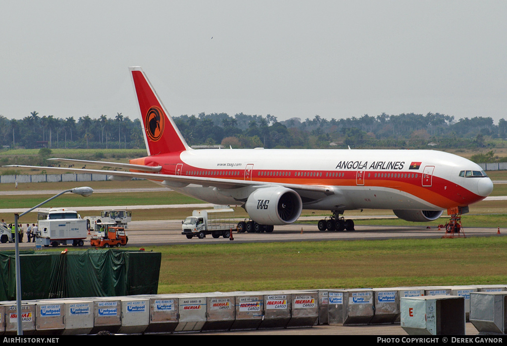 Aircraft Photo of D2-TEF | Boeing 777-2M2/ER | TAAG Angola Airlines - Linhas Aéreas de Angola | AirHistory.net #201167