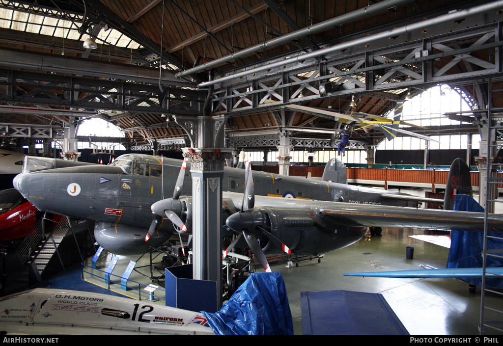 Aircraft Photo of WR960 | Avro 696 Shackleton AEW2 | UK - Air Force | AirHistory.net #201337