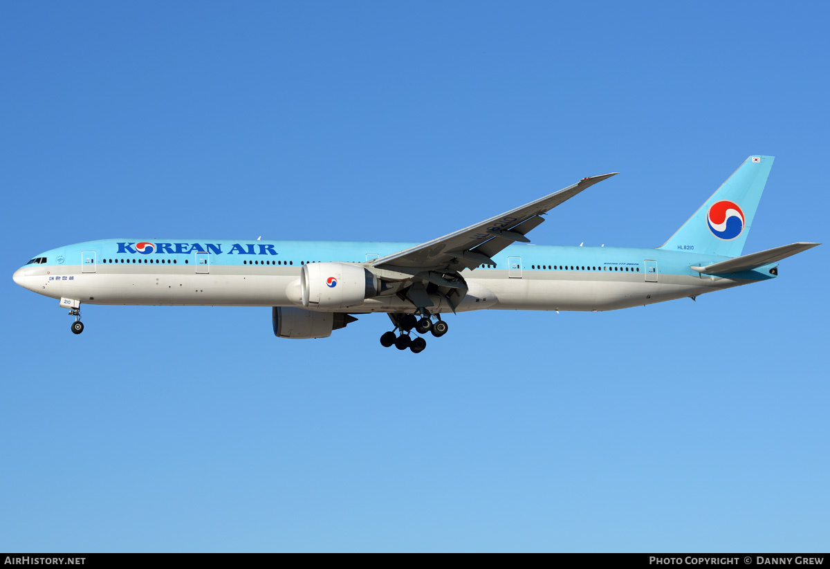 Aircraft Photo of HL8210 | Boeing 777-3B5/ER | Korean Air | AirHistory.net #201375