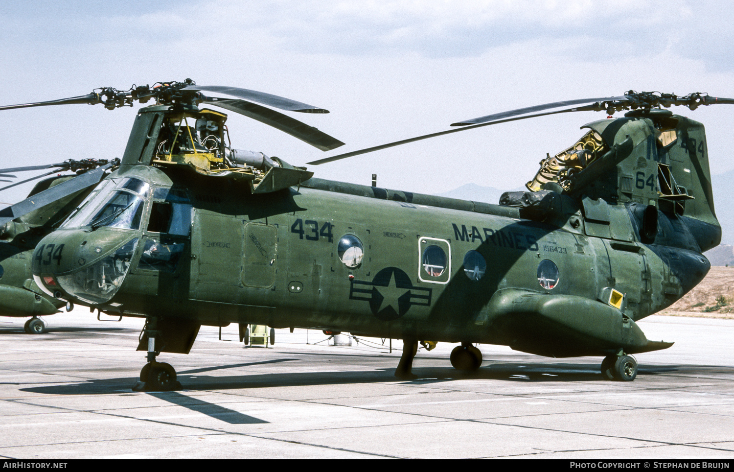 Aircraft Photo of 156433 / 6433 | Boeing Vertol CH-46D Sea Knight | USA - Marines | AirHistory.net #201410