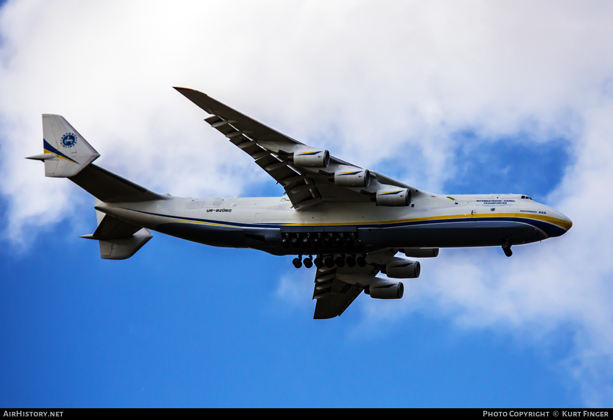 Aircraft Photo of UR-82060 | Antonov An-225 Mriya | Antonov Airlines | AirHistory.net #201529