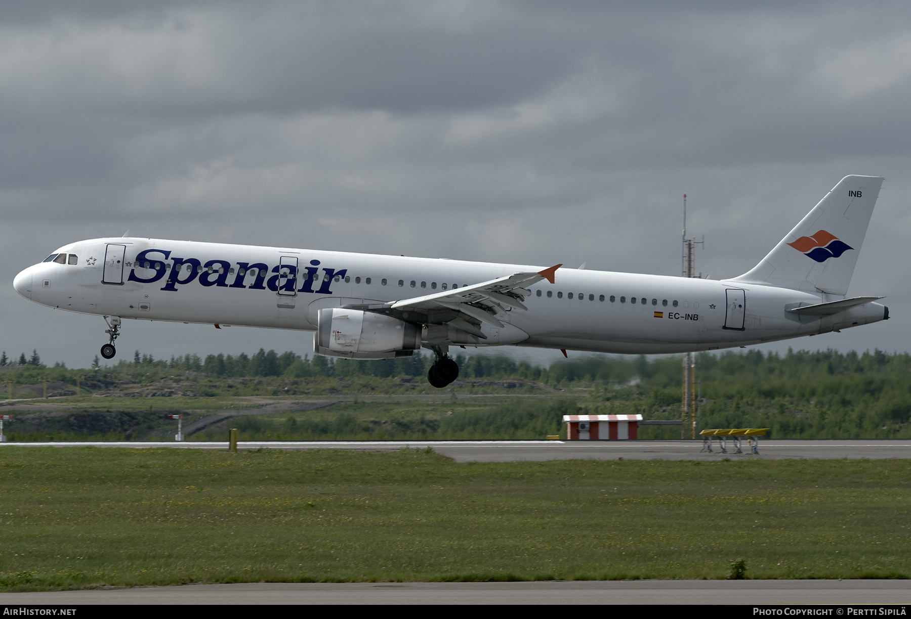 Aircraft Photo of EC-INB | Airbus A321-231 | Spanair | AirHistory.net #201544