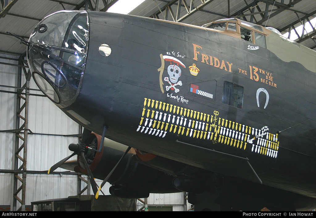 Aircraft Photo of LV907 | Handley Page HP-59 Halifax B2 | UK - Air Force | AirHistory.net #201577